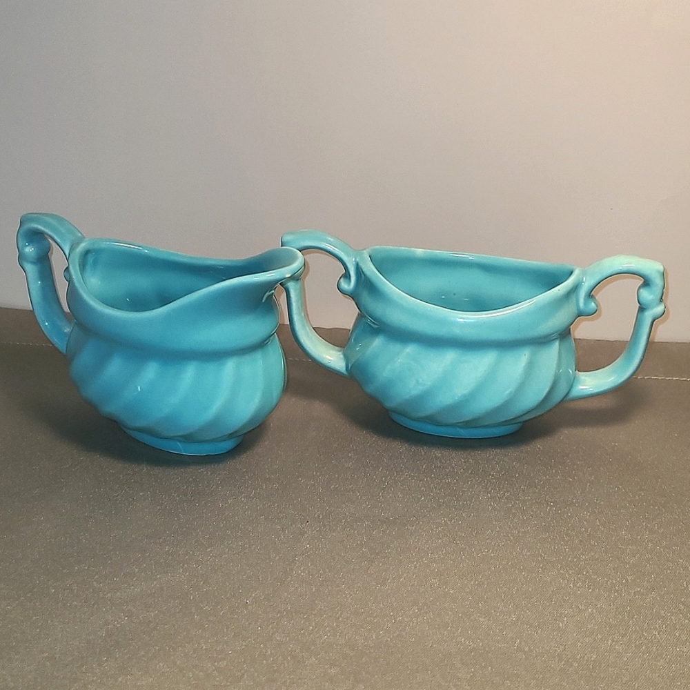 Vintage USA # 519 Pottery Creamer Pitcher and #518 sugar bowl